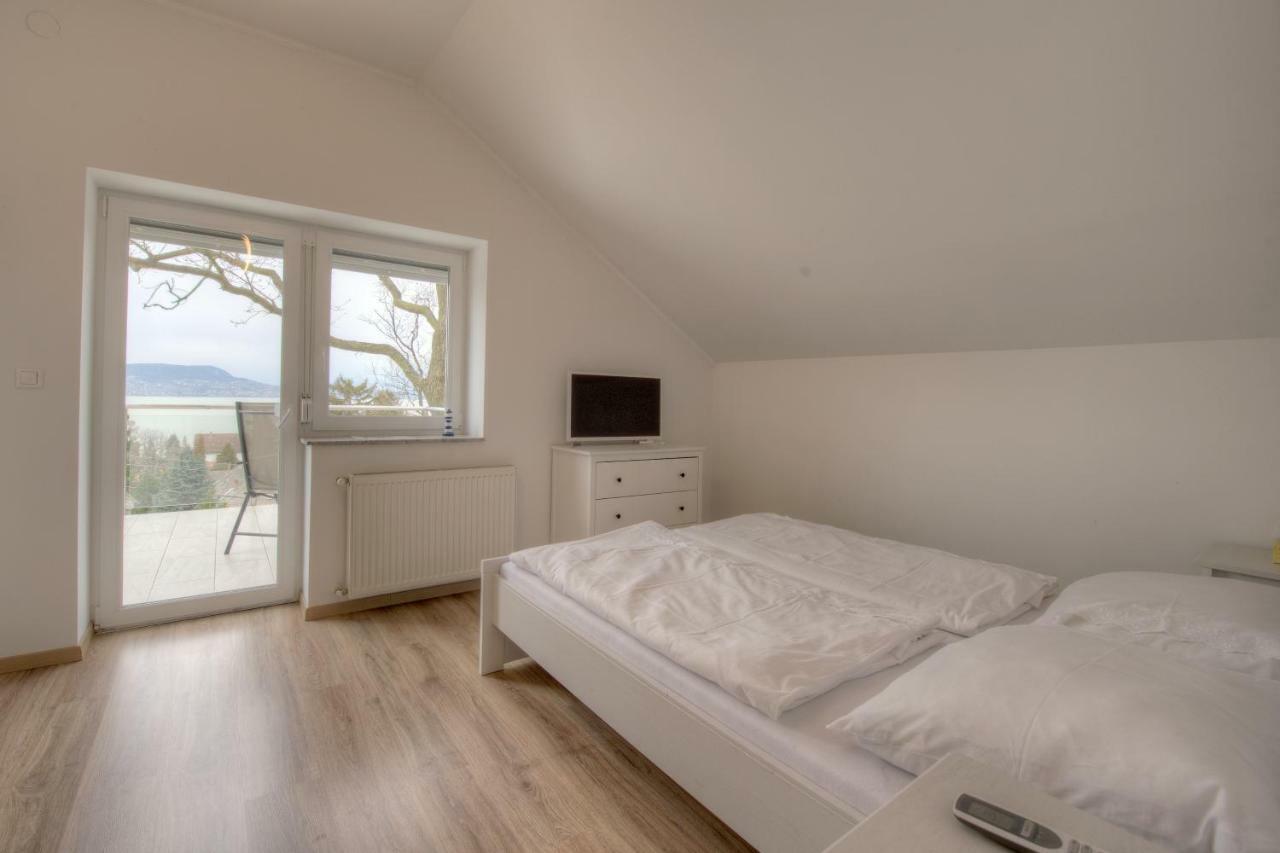 Hilltop Apartments Fonyód Eksteriør billede